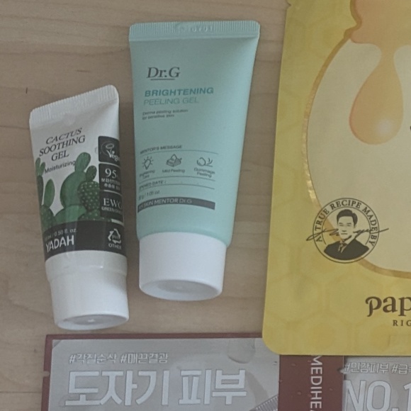 Korean Skincare Bundle - Picture 3 of 3